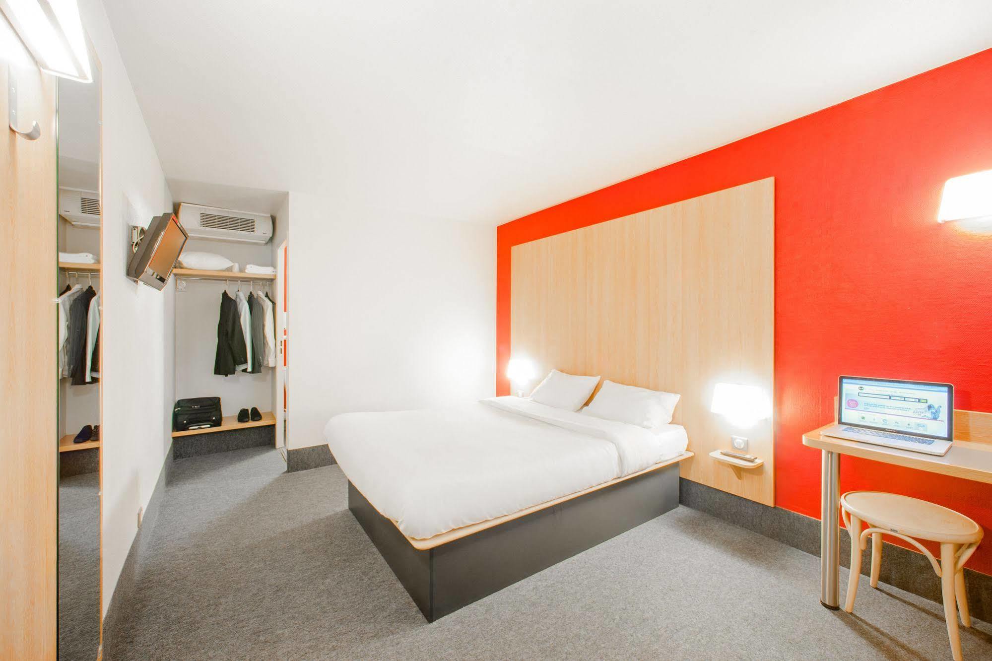 B&B Hotel Pontault Combault Zewnętrze zdjęcie